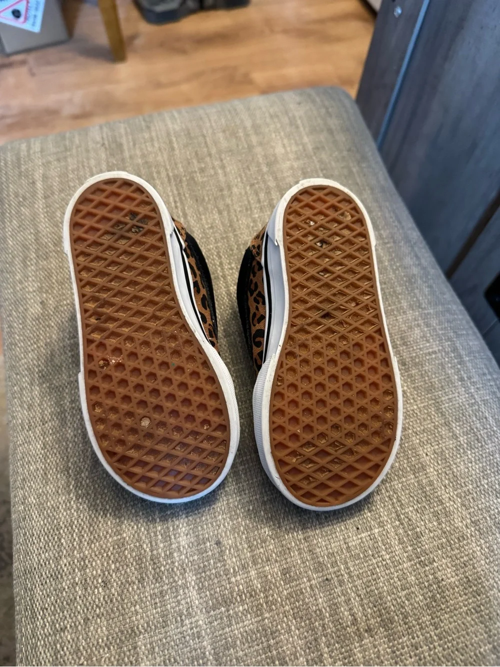 Vans Kids Leopard Print Low-Top Sneakers in Brown and Black